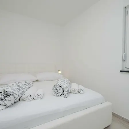 Zorka Apartmán Lopar